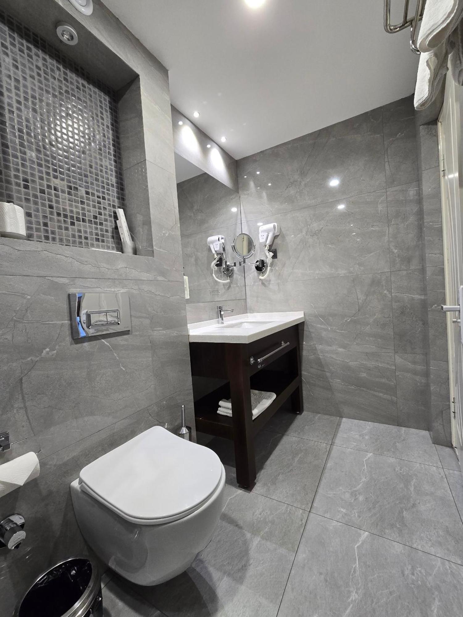 Ziyorat Luxury Hotel Fergana Zewnętrze zdjęcie
