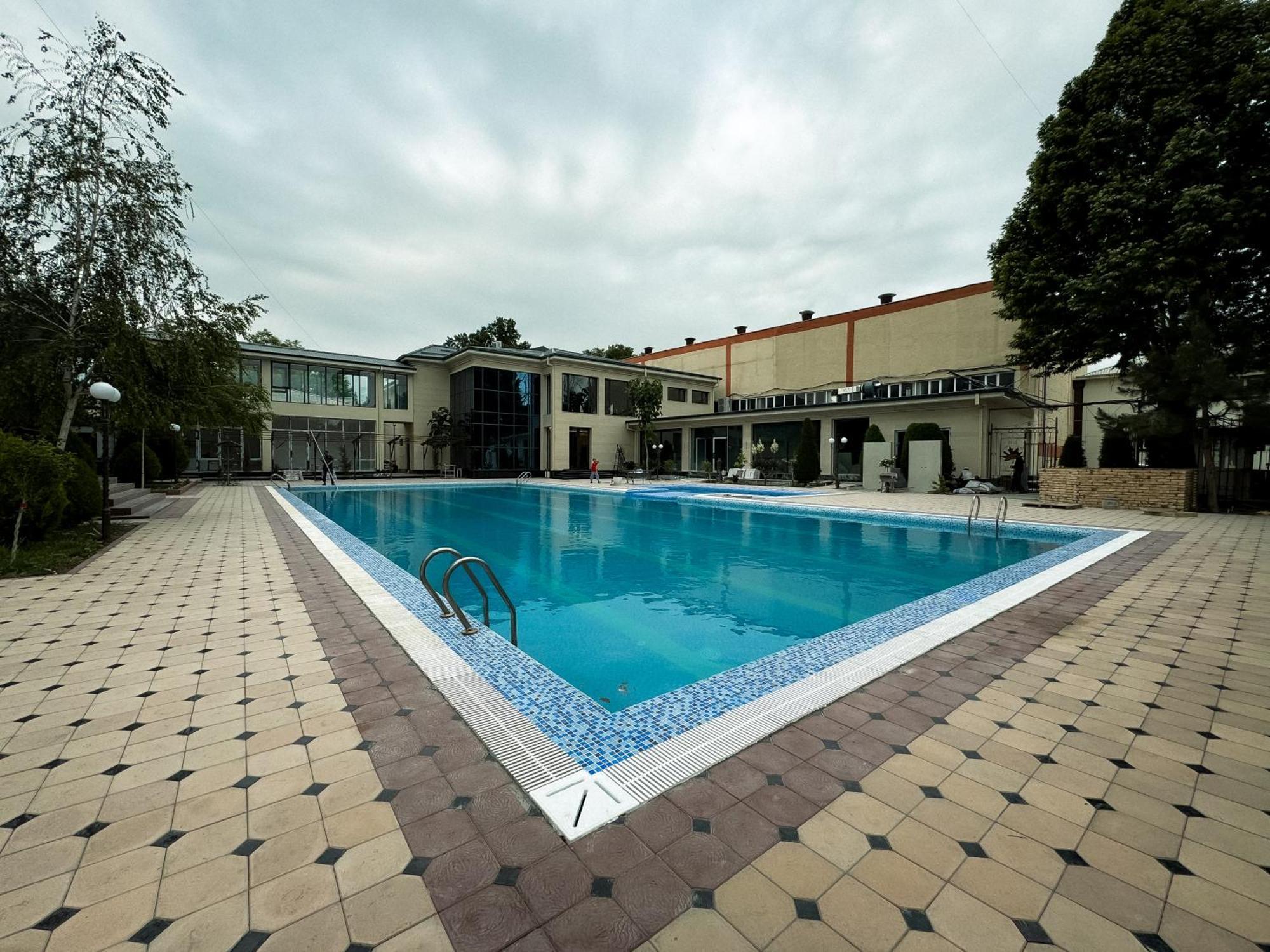 Ziyorat Luxury Hotel Fergana Zewnętrze zdjęcie