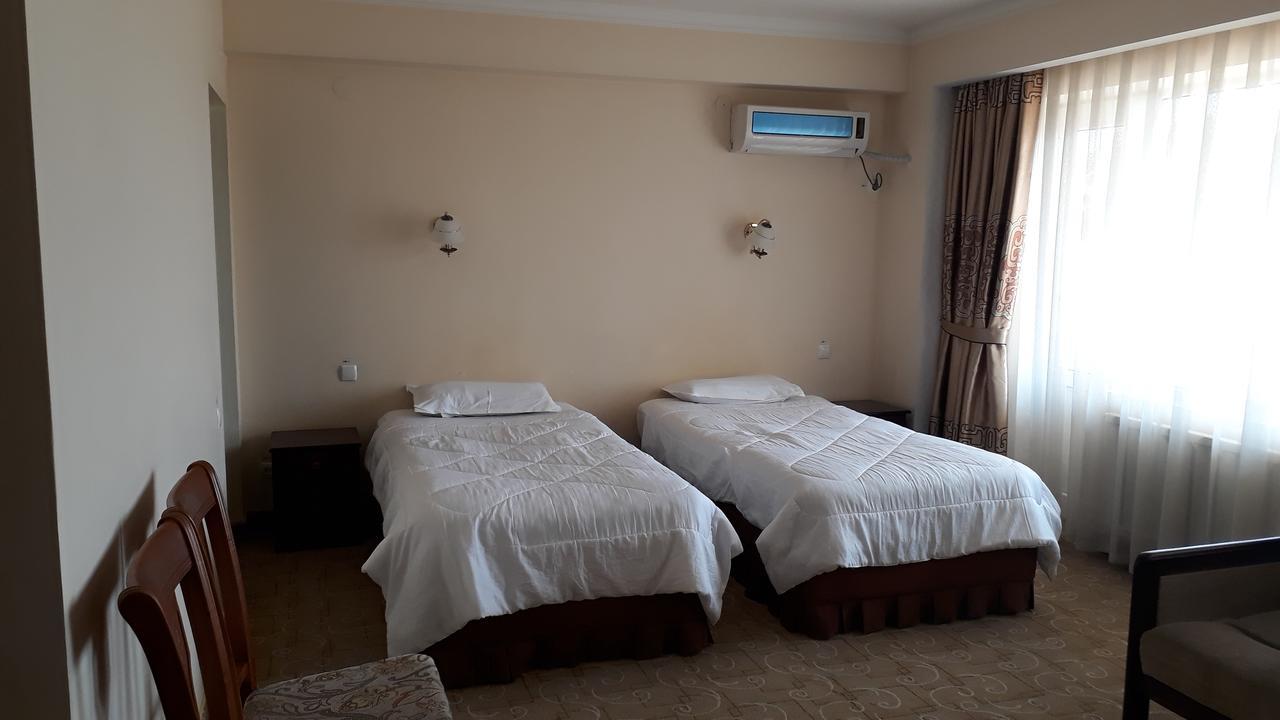 Ziyorat Luxury Hotel Fergana Zewnętrze zdjęcie