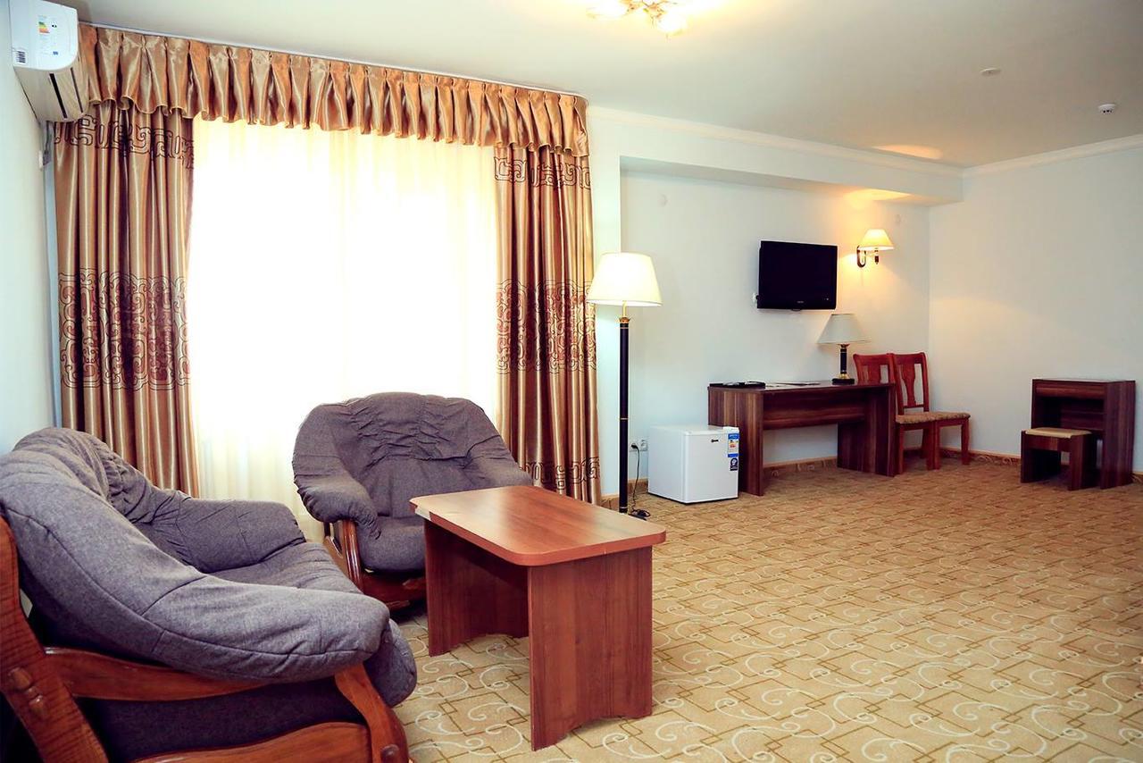 Ziyorat Luxury Hotel Fergana Zewnętrze zdjęcie