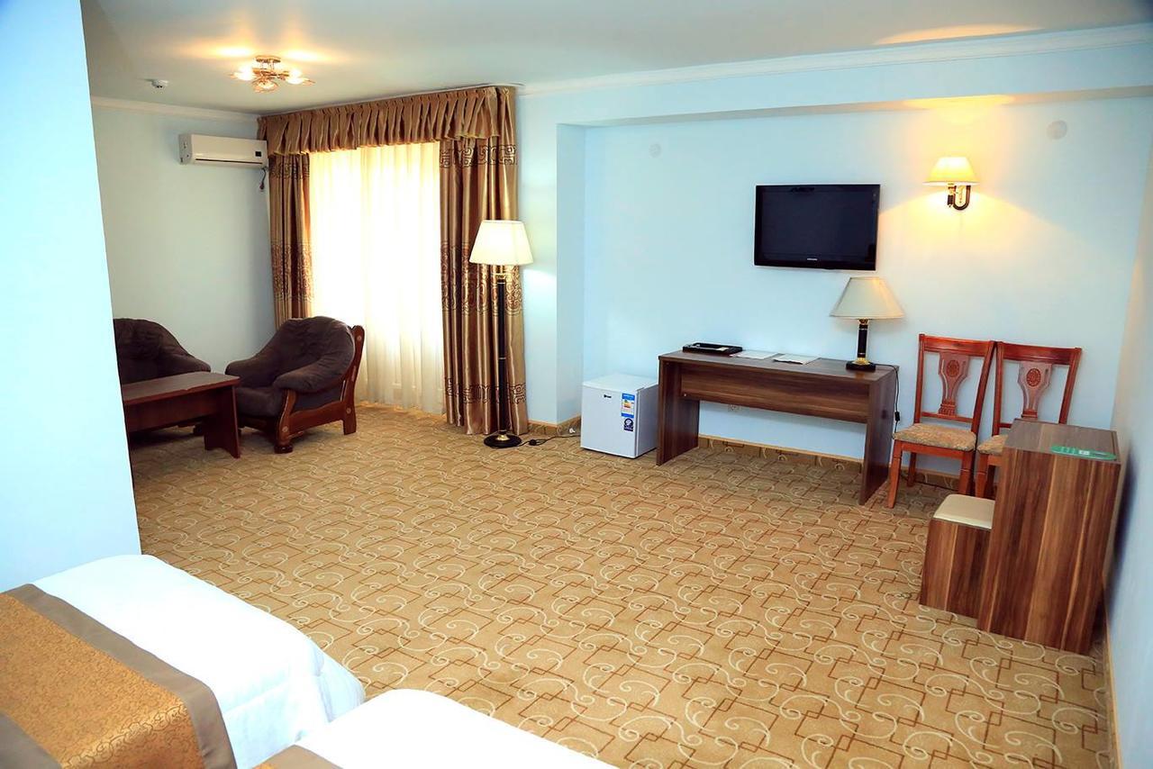 Ziyorat Luxury Hotel Fergana Zewnętrze zdjęcie